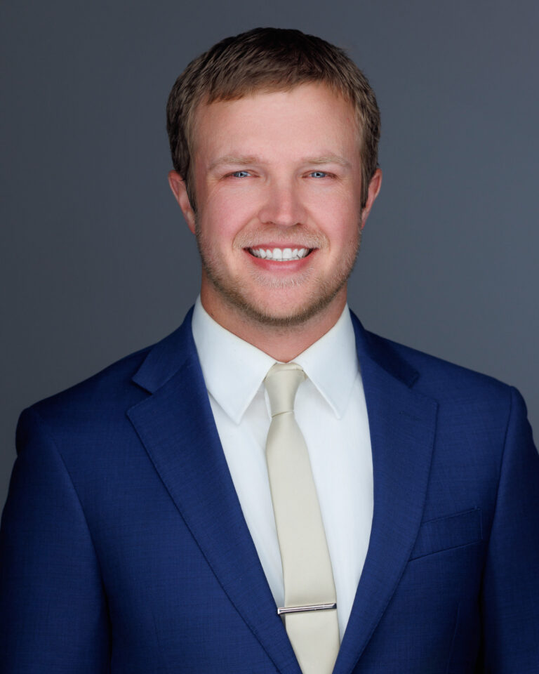 Dr. Ryan Utsey